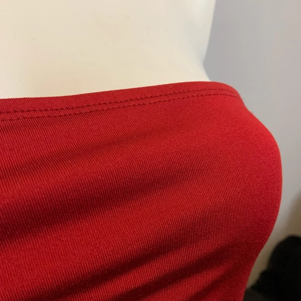 Cute Red halter top - Picture 4 of 5